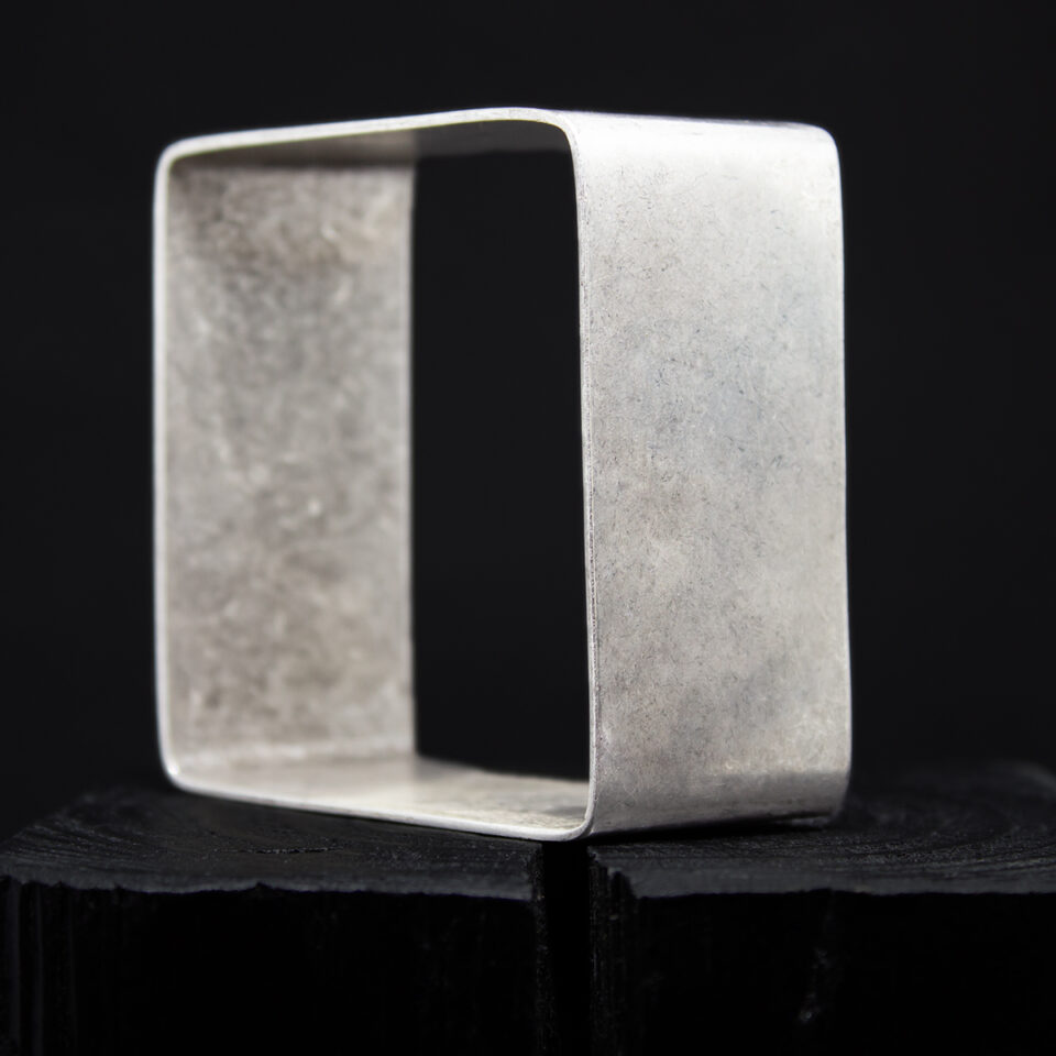 pure cube bracelet m